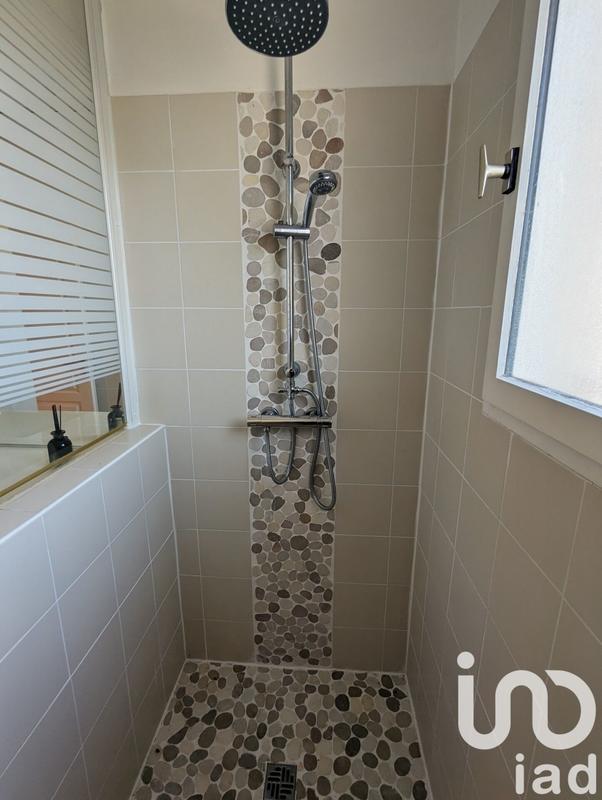 Maison - 97 m² - 5 pièces