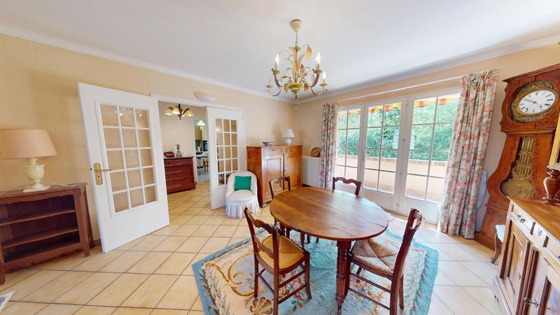 Maison - 142 m² - 7 pièces