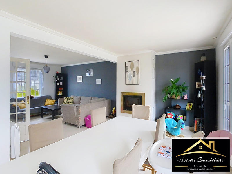 Maison traditionnelle - 125 m² - 8 pièces