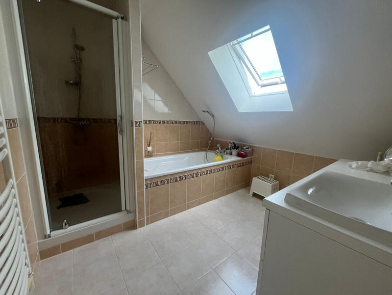 Maison - 116 m² - 6 pièces