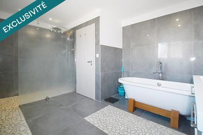 Maison - 180 m² - 6 pièces