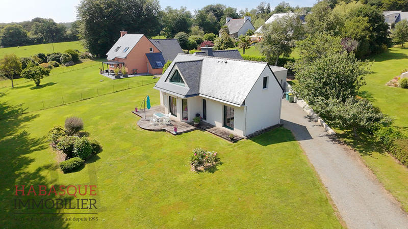 Maison - 139 m² - 8 pièces