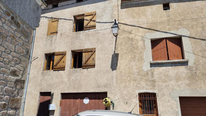 Maison - 63 m² - 3 pièces