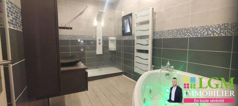 Maison - 189 m² - 6 pièces