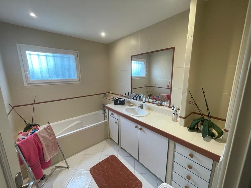 Maison - 130 m² - 4 pièces