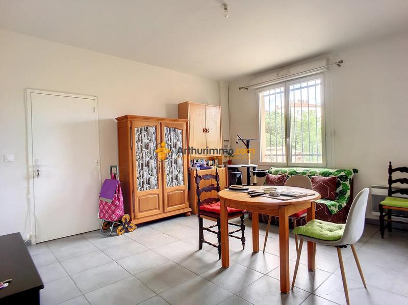 Immeuble - 268 m² - 15 pièces
