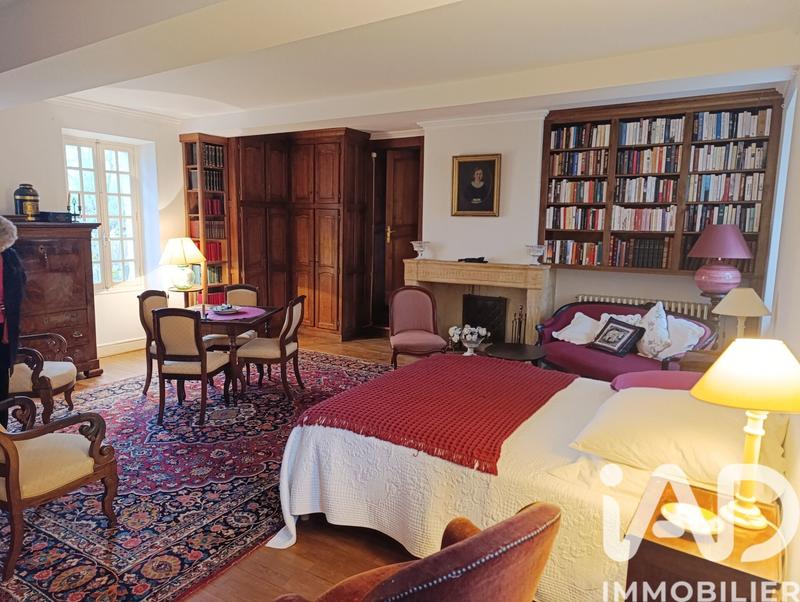 Maison - 393 m² - 10 pièces