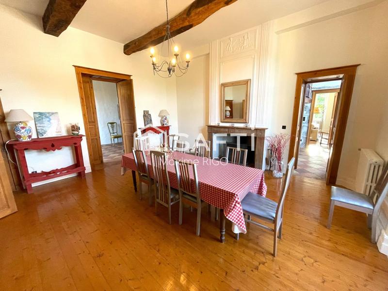 Château - 825 m² - 16 pièces