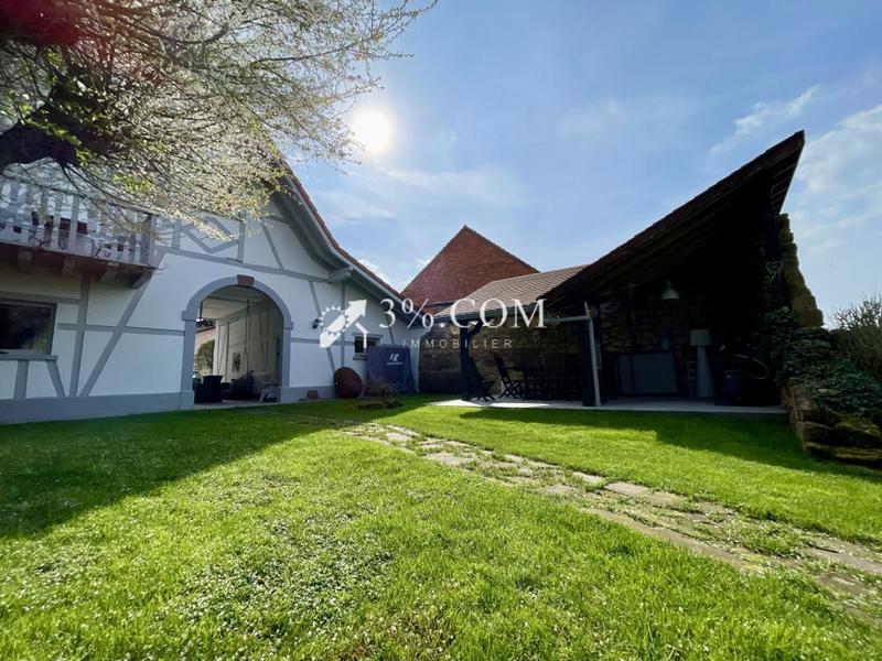 Demeure - 169 m² - 8 pièces