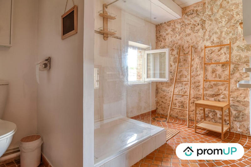 Maison - 92 m² - 5 pièces