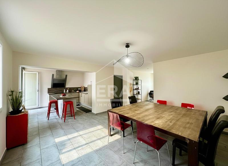 Villa - 290 m² - 9 pièces