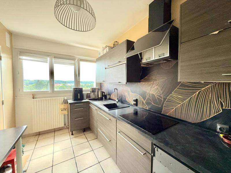 Appartement - 80 m² - 4 pièces