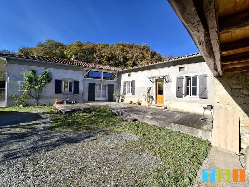 Maison - 161 m² - 5 pièces