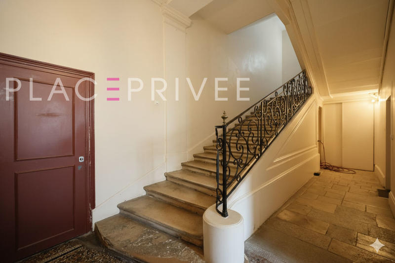 Appartement - 79 m² - 3 pièces