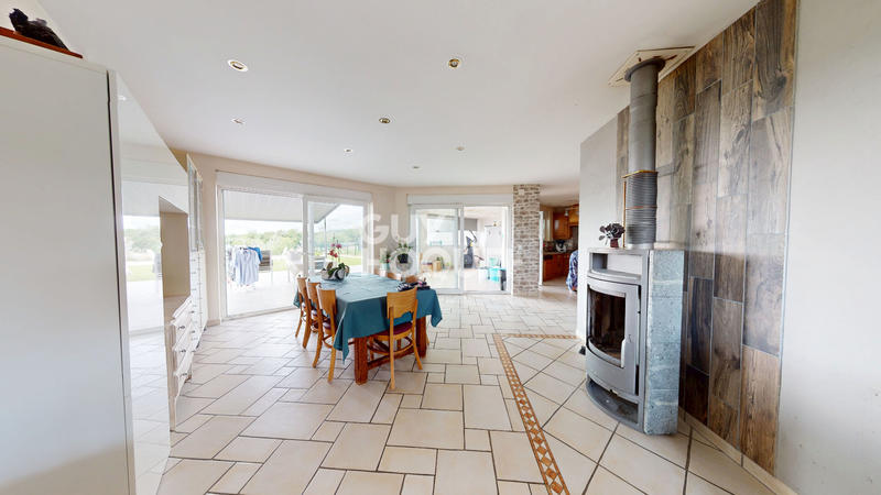 Maison - 161 m² - 6 pièces