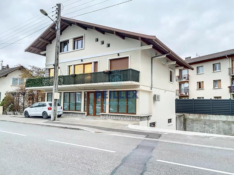 Local commercial - 83 m²