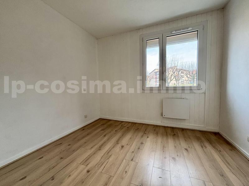 Appartement - 90 m² - 3 pièces