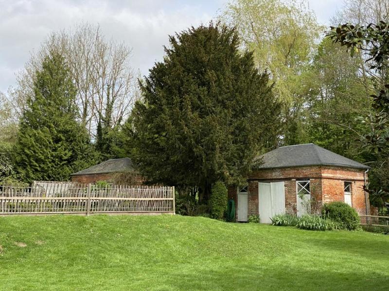 Propriété - 450 m² - 15 pièces