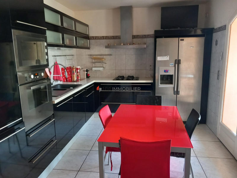 Maison traditionnelle - 142 m² - 6 pièces