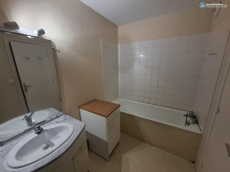 Appartement - 79 m² - 3 pièces