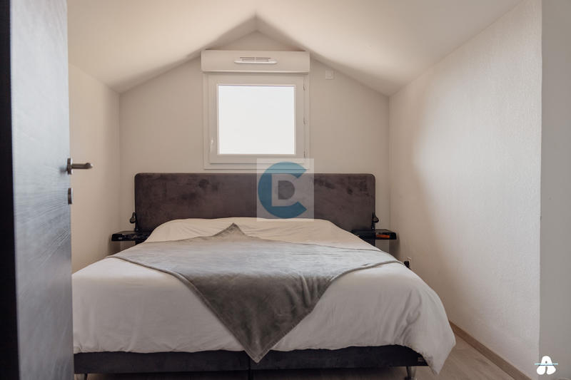 Appartement - 100 m² - 5 pièces