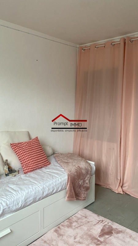 Appartement - 90 m² - 5 pièces