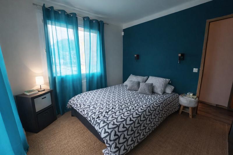 Maison traditionnelle - 210 m² - 5 pièces