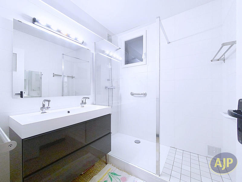 Maison - 106 m² - 6 pièces