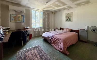 Maison - 181 m² - 8 pièces