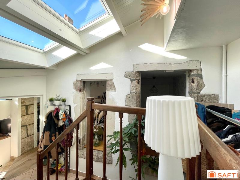 Maison - 189 m² - 8 pièces