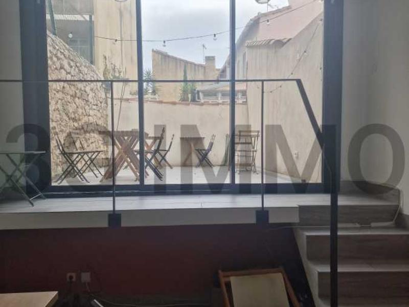 Fonds de commerce - Magasins - 92 m²