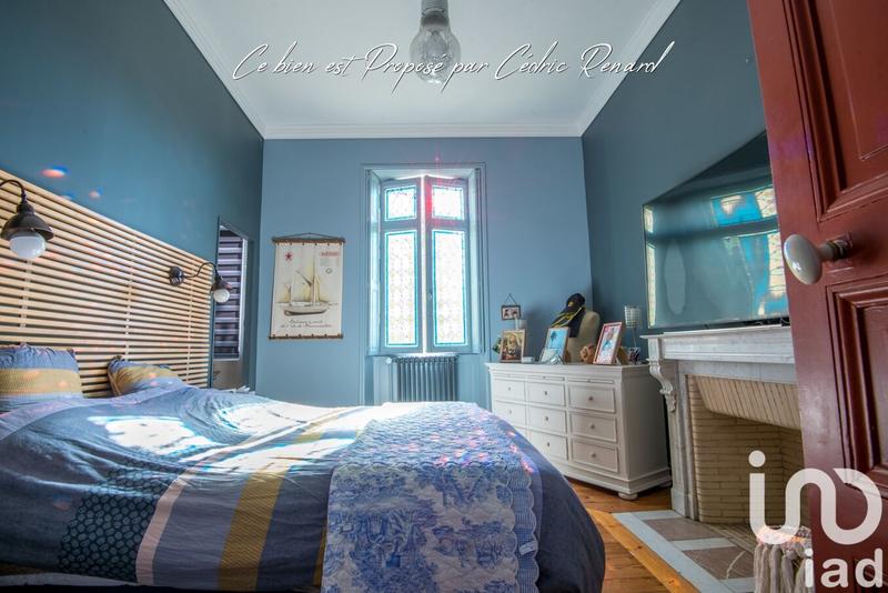 Maison - 225 m² - 10 pièces