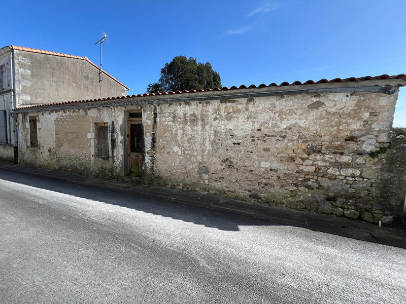 Maison - 278 m² - 9 pièces