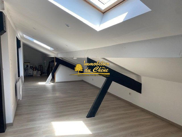 Appartement - 81 m² - 3 pièces