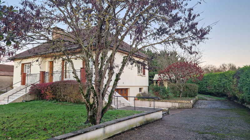 Maison - 99 m² - 4 pièces