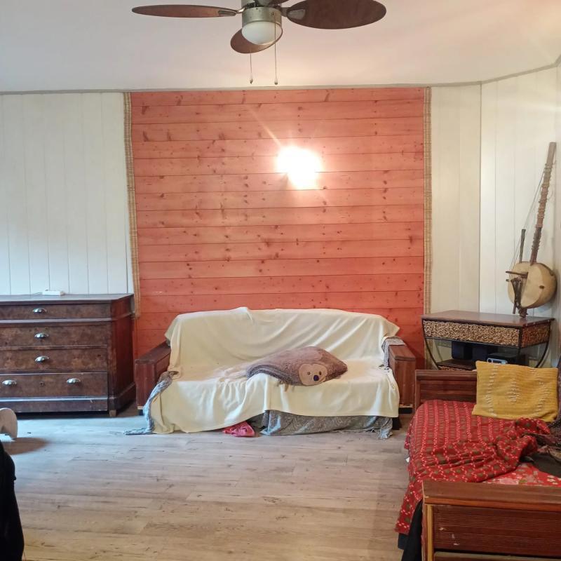 Maison - 230 m² - 8 pièces