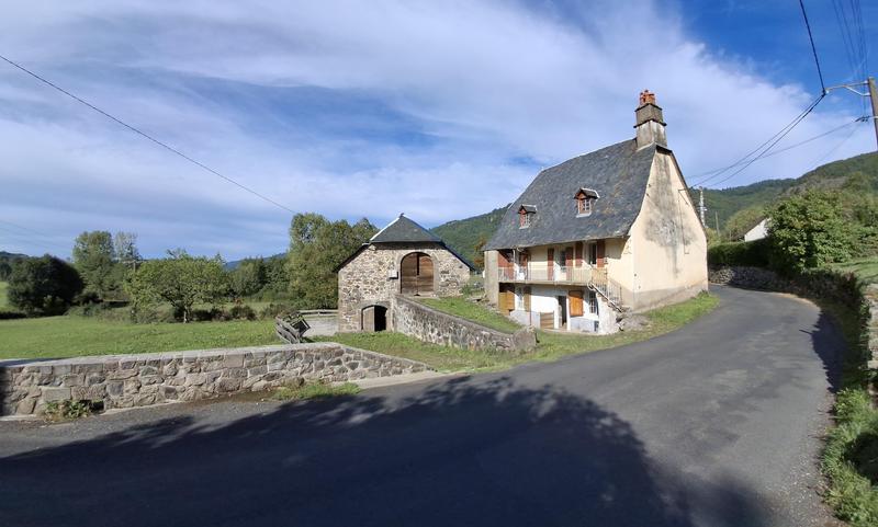 Maison en pierre - 106 m² - 4 pièces