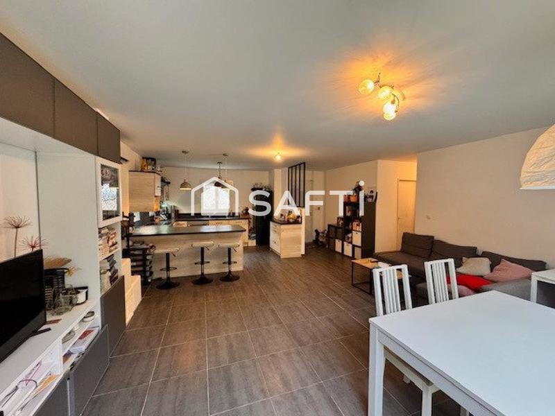 Maison - 90 m² - 4 pièces