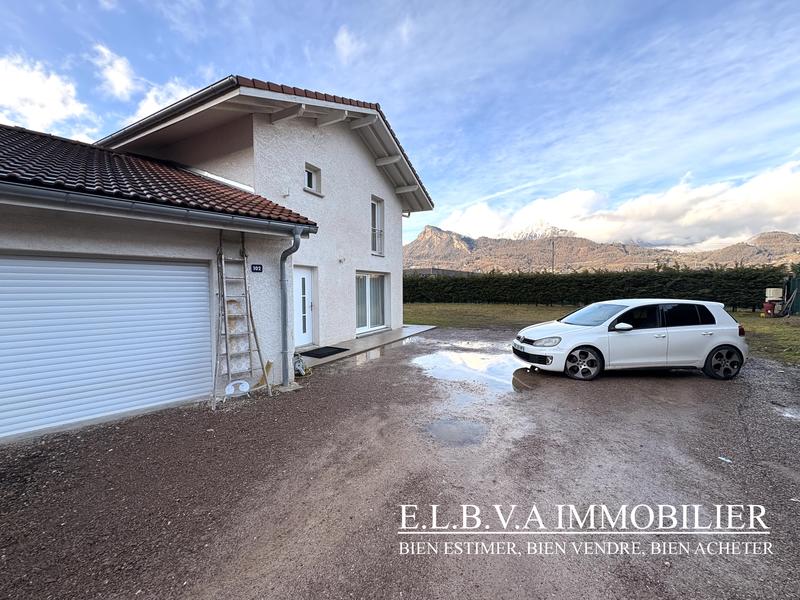 Maison - 120 m² - 4 pièces