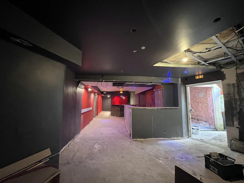 Fonds de commerce - Magasins - 222 m²