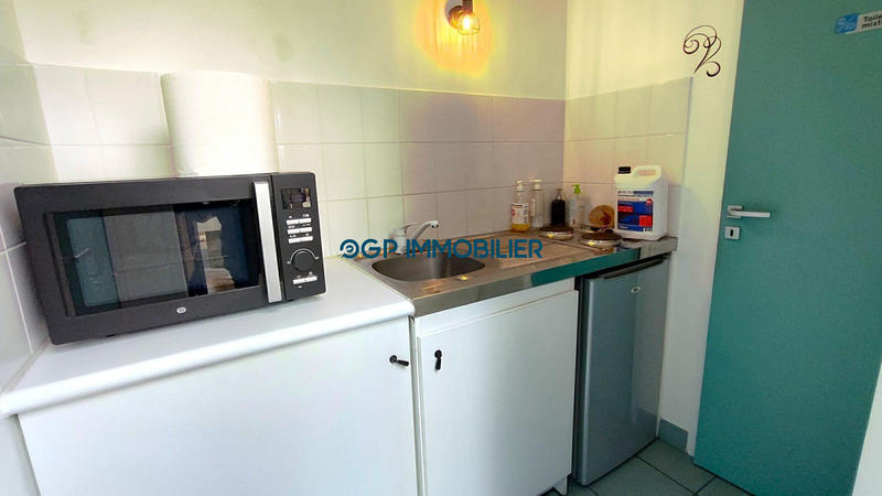 Local commercial - 96 m² - 3 pièces