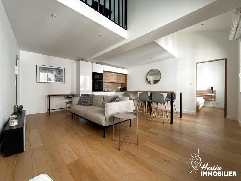 Appartement - 99 m² - 5 pièces