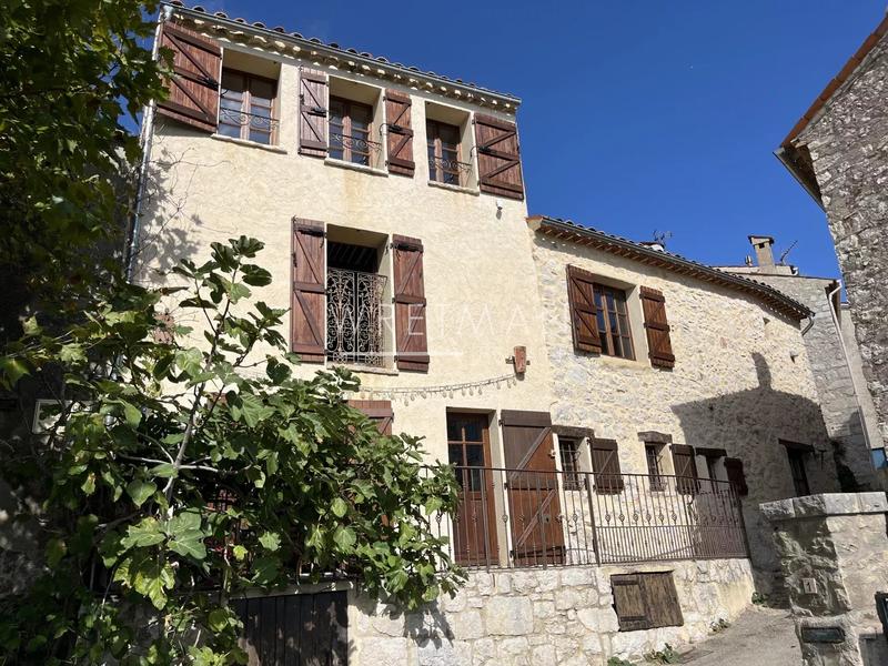 Maison de village - 143 m² - 7 pièces
