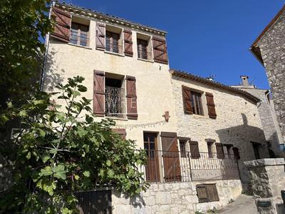 Maison de village - 143 m² - 7 pièces