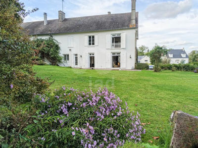 Maison - 200 m² - 6 pièces