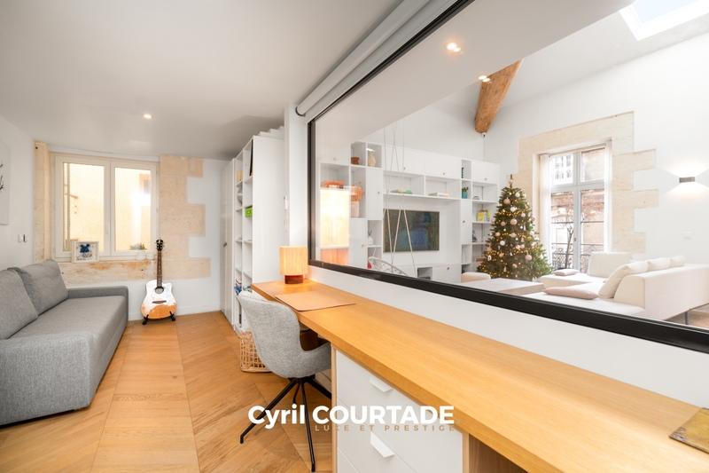 Appartement bourgeois - 130 m² - 4 pièces