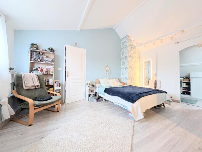 Maison - 147 m² - 6 pièces