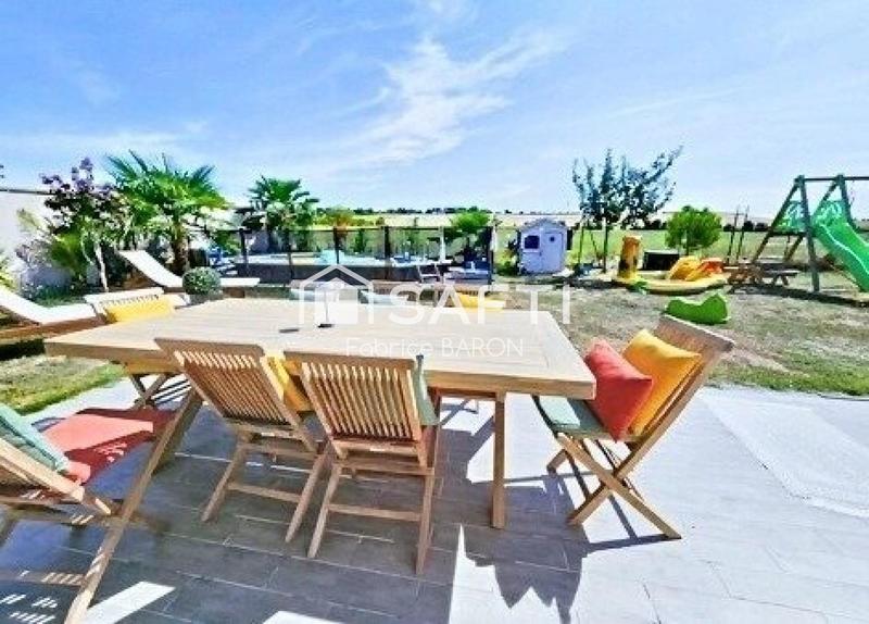 Maison - 140 m² - 6 pièces