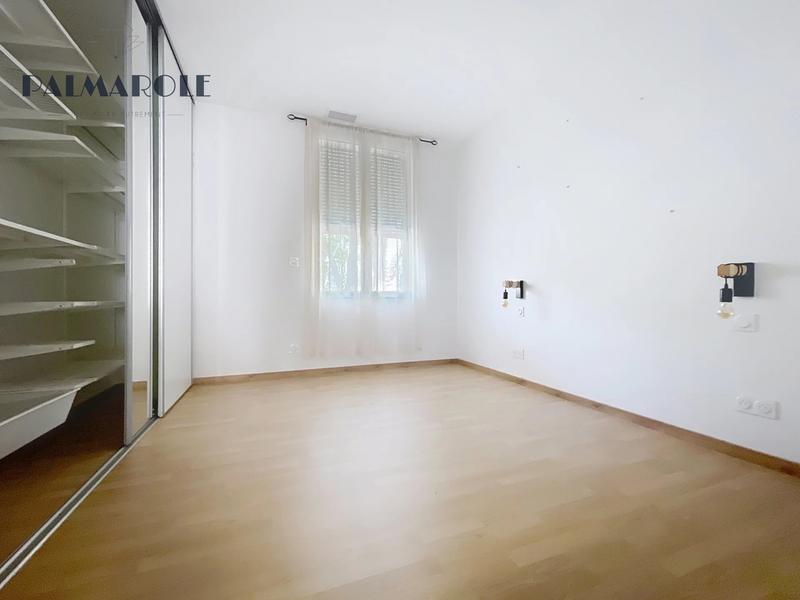 Appartement - 90 m² - 3 pièces