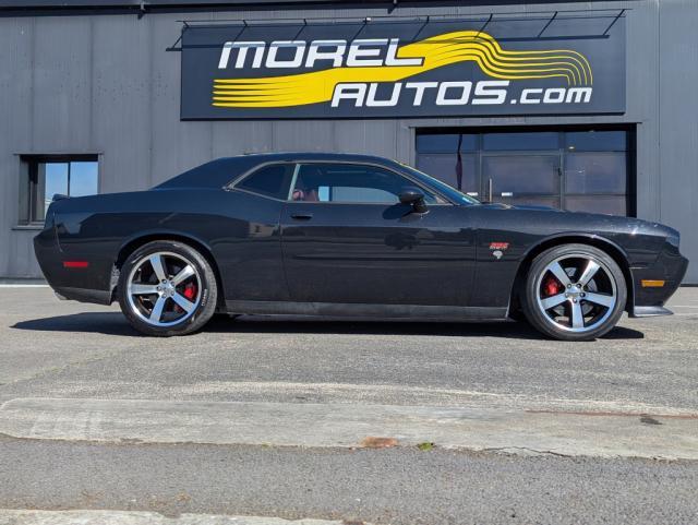 Dodge Challenger Srt8